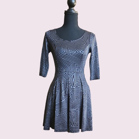 Armani Exchange Dresses & Skirts - Armani Exchange Womens Black Gray Mini Dress Size Small
